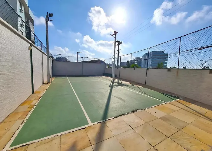 Apto Frente à Praia do Forte - Localização Premium